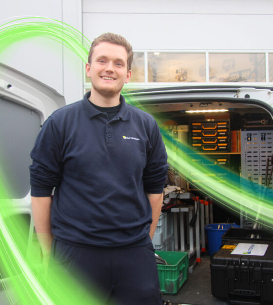 mark vis, elektromonteur, servicemonteur, service, commissioning, storingen, consignatiediensten